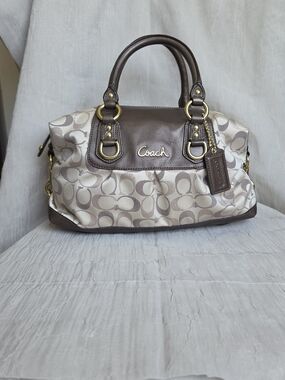 Coach | Bags | Vintage Coach Madison Collection 444 Copley Kelly